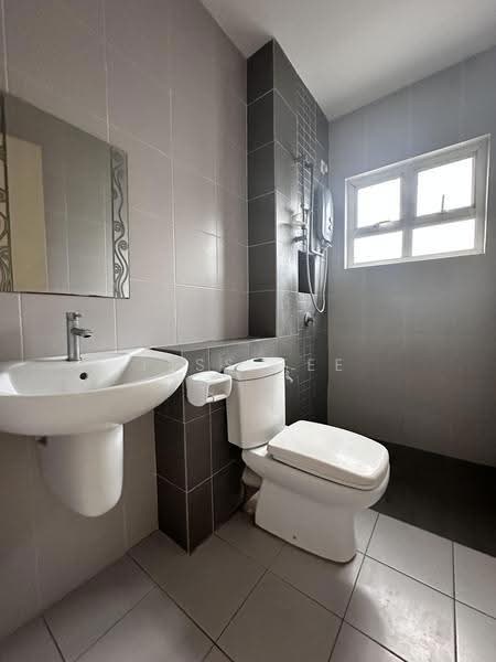 Semi-Detached House for Sale in Setia Damai (Setia Alam) - Jess Tee - Bathroom - PropertyGuru.com.my