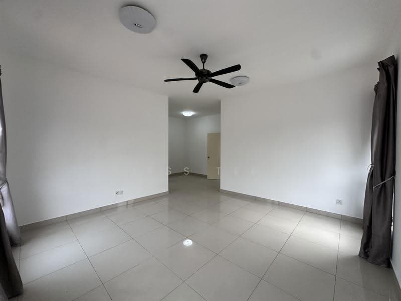 Semi-Detached House for Sale in Setia Damai (Setia Alam) - Jess Tee - Living Room - PropertyGuru.com.my