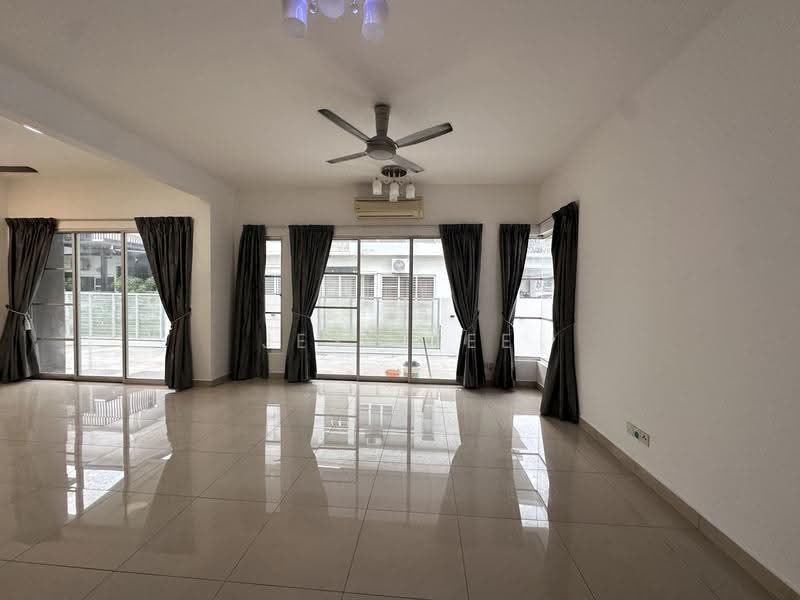 Semi-Detached House for Sale in Setia Damai (Setia Alam) - Jess Tee - Living Room - PropertyGuru.com.my