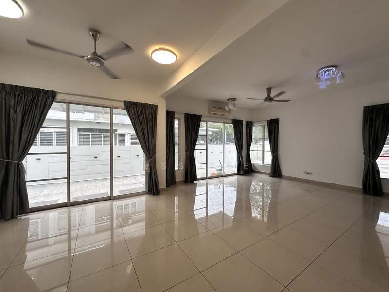 Semi-Detached House for Sale in Setia Damai (Setia Alam) - Jess Tee - Living Room - PropertyGuru.com.my