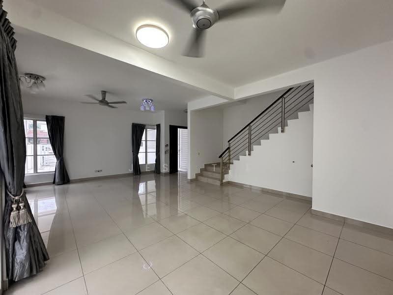 Semi-Detached House for Sale in Setia Damai (Setia Alam) - Jess Tee - Living Room - PropertyGuru.com.my