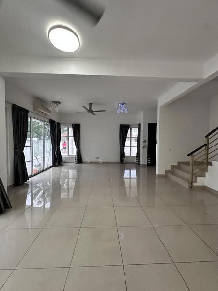 Semi-Detached House for Sale in Setia Damai (Setia Alam) - Jess Tee - Living Room - PropertyGuru.com.my