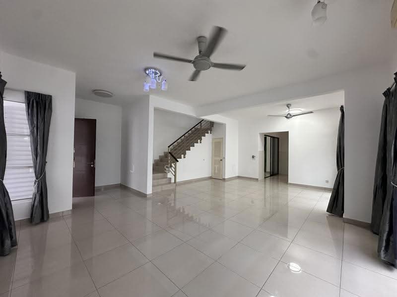 Semi-Detached House for Sale in Setia Damai (Setia Alam) - Jess Tee - Living Room - PropertyGuru.com.my