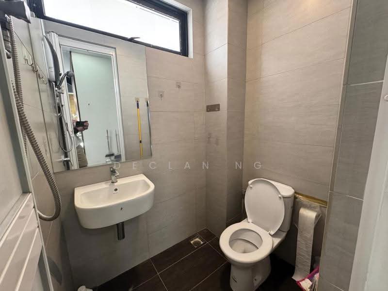 3-storey Terraced House for Rent in Jelutong (Penang) - Declan Ng - Bathroom - PropertyGuru.com.my