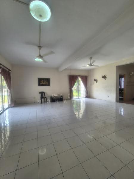 Rumah Teres 2-Tingkat untuk Dijual di Bukit Rimau (Shah Alam) - Reen Mohamad - Living Room - PropertyGuru.com.my