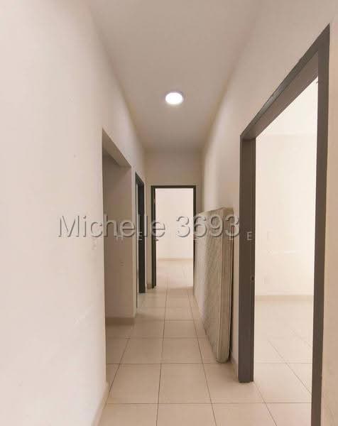 Pangsapuri untuk Dijual di Aman 1 - Michelle Lee - Corridor - PropertyGuru.com.my