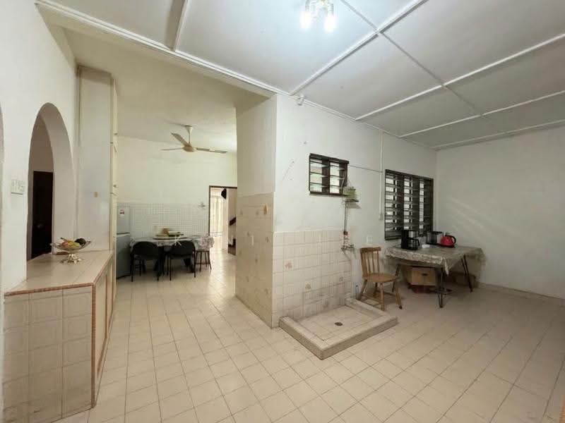 Rumah Teres 2-Tingkat untuk Dijual di SS19 (Subang Jaya) - Kenix Lee - Kitchen - PropertyGuru.com.my