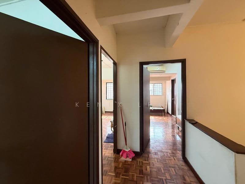 Rumah Teres 2-Tingkat untuk Dijual di SS19 (Subang Jaya) - Kenix Lee - Corridor - PropertyGuru.com.my