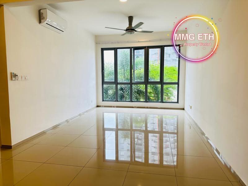 Kediaman Servis untuk Dijual di Gravit8, Klang - Ethan Chua - Living Room - PropertyGuru.com.my