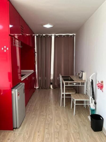 Service Residence for Rent at Halo Sunday @ Empire City - Derrick Lim - Kitchen - PropertyGuru.com.my