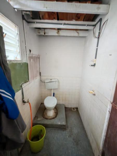 1-storey Terraced House for Sale in Seremban (Negeri Sembilan) - Michael Liew - Bathroom - PropertyGuru.com.my