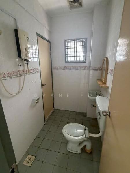 2-storey Terraced House for Rent in Cheras (Kuala Lumpur) - Jovane Por - Bathroom - PropertyGuru.com.my