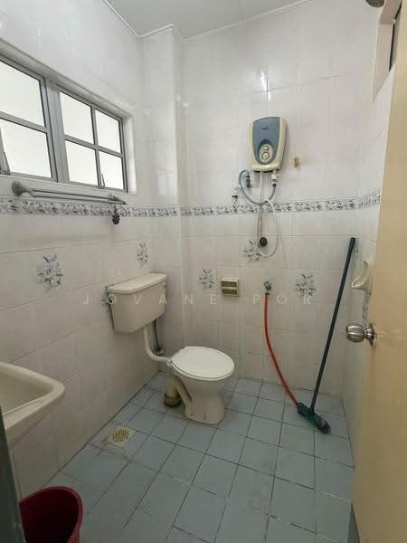 2-storey Terraced House for Rent in Cheras (Kuala Lumpur) - Jovane Por - Bathroom - PropertyGuru.com.my