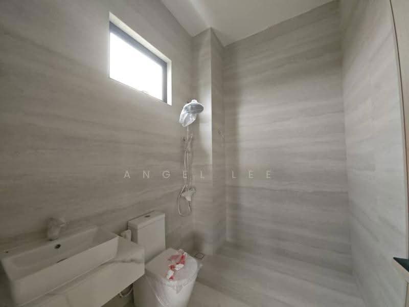 Rumah Banglo untuk Dijual di Taman Ponderosa (Johor Bahru) - Angel Lee - Bathroom - PropertyGuru.com.my