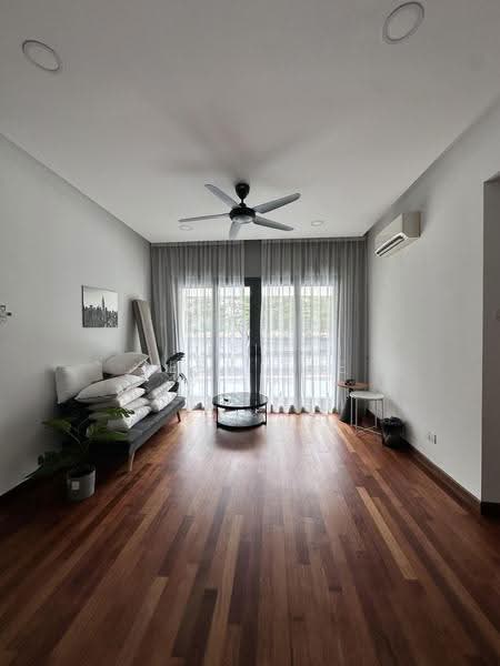 Link Bungalow for Sale in Setia Alam (Selangor) - Jess Tee - Living Room - PropertyGuru.com.my