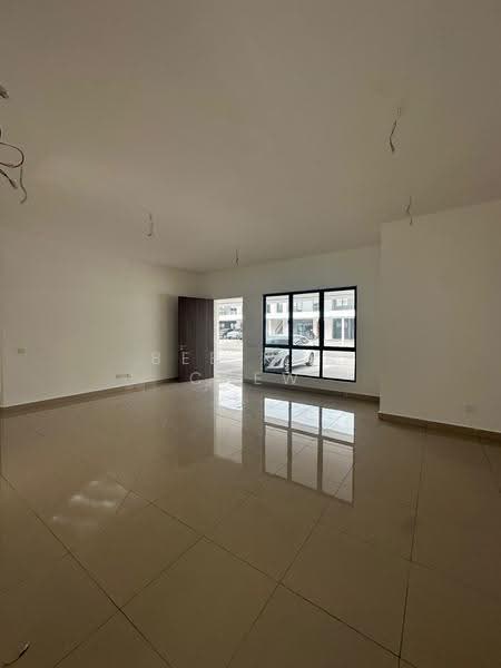 Rumah Teres 2-Tingkat untuk Dijual di Petaling Jaya (Selangor) - Bee Har Chew - Living Room - PropertyGuru.com.my