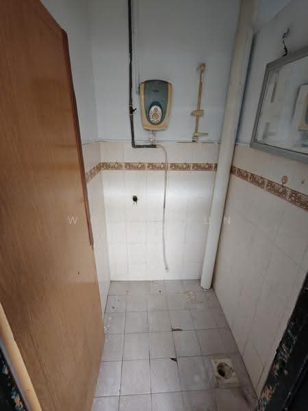 Rumah Teres 1-Tingkat untuk Dijual di Taman Sinar Mentari (Bedong) - Wong Chun Yian - Bathroom - PropertyGuru.com.my