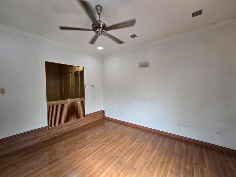 Semi-Detached House for Sale in Taman Yarl (Jalan Klang Lama (Old Klang Road)) - Elaine Lee - Interior - PropertyGuru.com.my