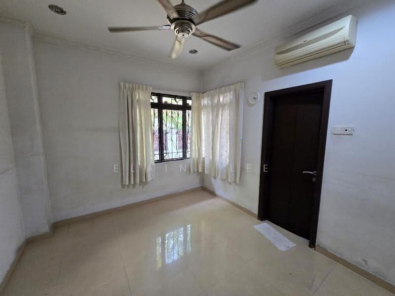 Semi-Detached House for Sale in Taman Yarl (Jalan Klang Lama (Old Klang Road)) - Elaine Lee - PropertyGuru.com.my