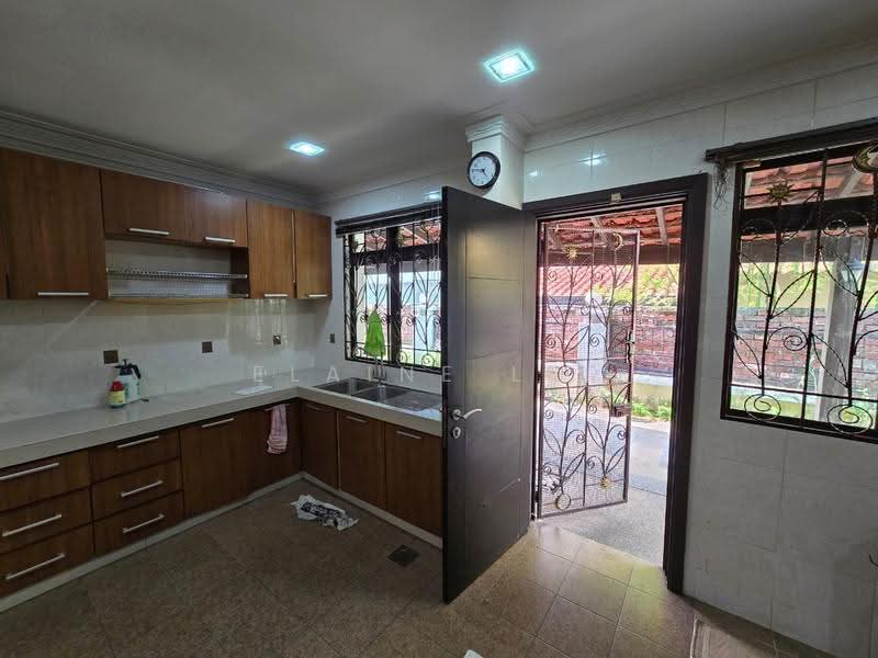 Semi-Detached House for Sale in Taman Yarl (Jalan Klang Lama (Old Klang Road)) - Elaine Lee - PropertyGuru.com.my