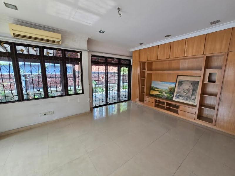 Semi-Detached House for Sale in Taman Yarl (Jalan Klang Lama (Old Klang Road)) - Elaine Lee - PropertyGuru.com.my