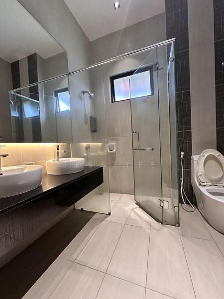 Bungalow House for Rent in Setia Eco Park (Setia Alam) - Jess Tee - Bathroom - PropertyGuru.com.my