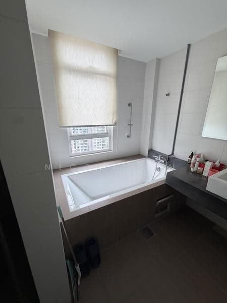 Kondominium untuk Dijual di Ceriaan Kiara - Nicson Wan - Bathroom - PropertyGuru.com.my