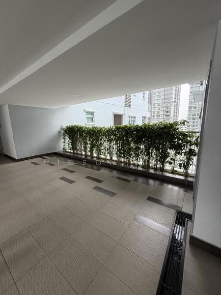 Kondominium untuk Dijual di Ceriaan Kiara - Nicson Wan - Balcony - PropertyGuru.com.my