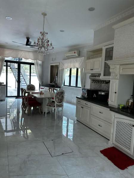 Bungalow House for Sale in Puchong (Selangor) - Priscilla Tan - Dining Room - PropertyGuru.com.my