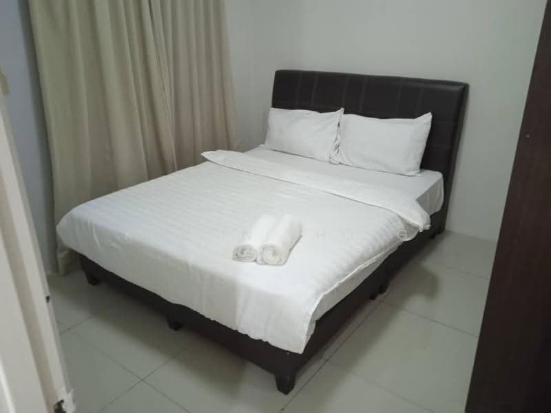 Condominium for Rent at Kinta Riverfront Hotel & Suites - Kelvin Chong - Bedroom - PropertyGuru.com.my