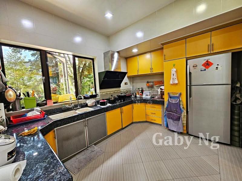 Rumah Banglo untuk Dijual di Country Heights (Kajang) - Gaby Ng - Kitchen - PropertyGuru.com.my