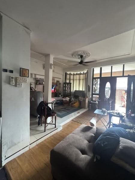 Rumah Teres 2-Tingkat untuk Dijual di Bukit Sentosa (Rawang) - Zann Fauzan - Living Room - PropertyGuru.com.my