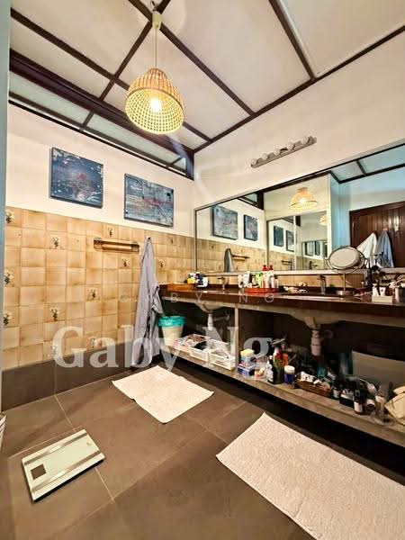 Rumah Banglo untuk Dijual di Ukay Heights (Ampang) - Gaby Ng - Bathroom - PropertyGuru.com.my