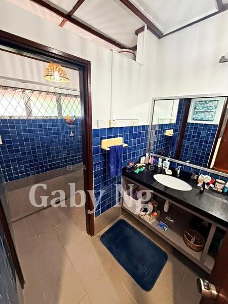 Rumah Banglo untuk Dijual di Ukay Heights (Ampang) - Gaby Ng - Bathroom - PropertyGuru.com.my