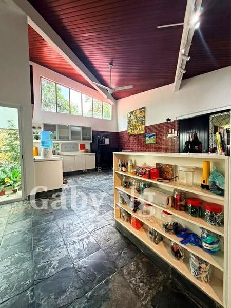 Rumah Banglo untuk Dijual di Ukay Heights (Ampang) - Gaby Ng - Kitchen - PropertyGuru.com.my