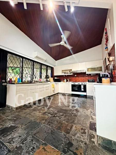 Rumah Banglo untuk Dijual di Ukay Heights (Ampang) - Gaby Ng - Kitchen - PropertyGuru.com.my