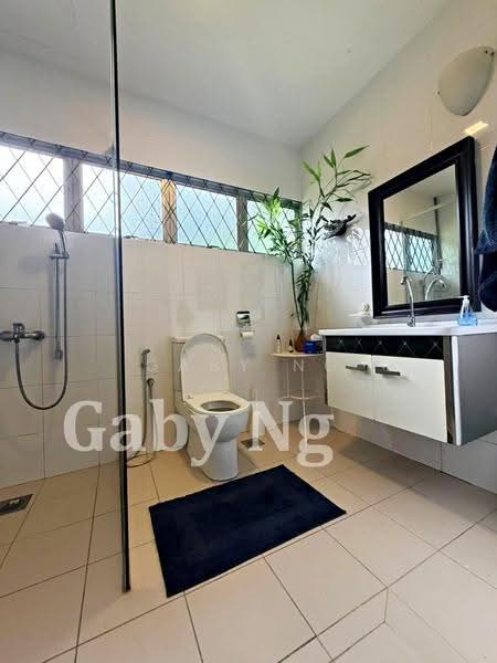 Rumah Banglo untuk Dijual di Ukay Heights (Ampang) - Gaby Ng - Bathroom - PropertyGuru.com.my