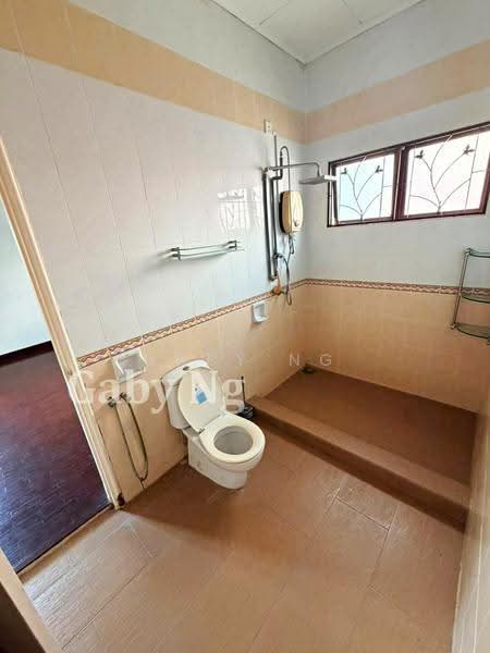 Bungalow House for Sale in Ampang Jaya (Ampang) - Gaby Ng - Bathroom - PropertyGuru.com.my