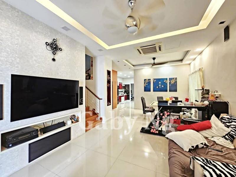 Rumah Berkembar untuk Dijual di Batu 9 (Cheras) - Gaby Ng - Living Room - PropertyGuru.com.my