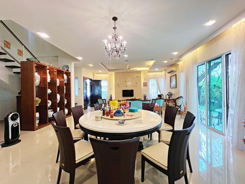 Bungalow House for Sale in Batu 9 (Cheras) - Gaby Ng - Dining Room - PropertyGuru.com.my