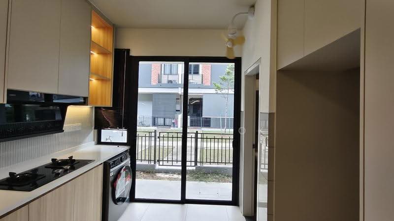 2-storey Terraced House for Rent in Elmina (Shah Alam) - Maple Kok - Kitchen - PropertyGuru.com.my