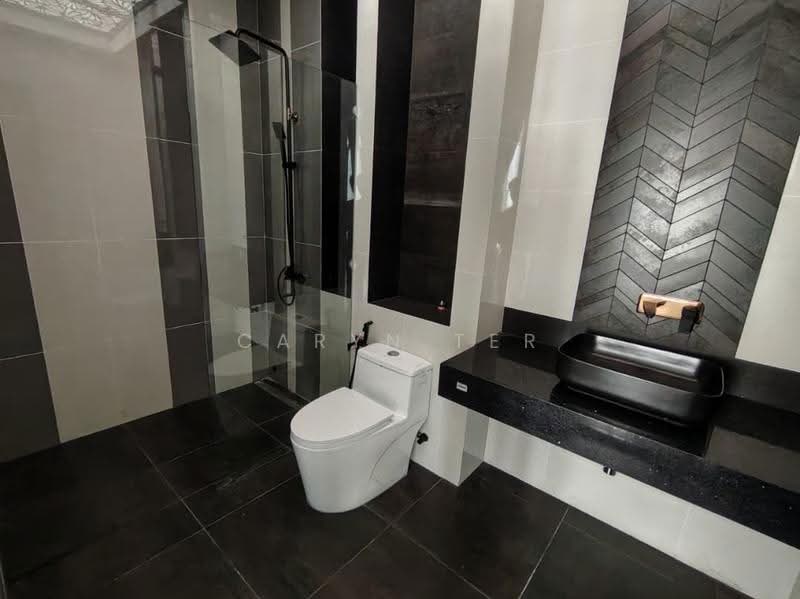 Rumah Berkembar untuk Disewa di Setia Tropika (Johor Bahru) - Caryn Ter - Bathroom - PropertyGuru.com.my