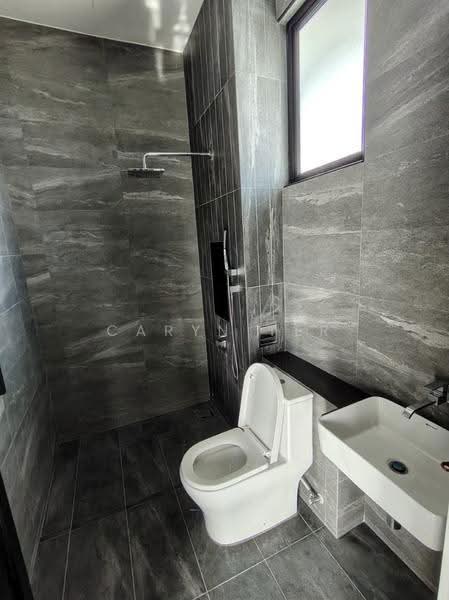 Rumah Berkembar untuk Disewa di Setia Tropika (Johor Bahru) - Caryn Ter - Bathroom - PropertyGuru.com.my