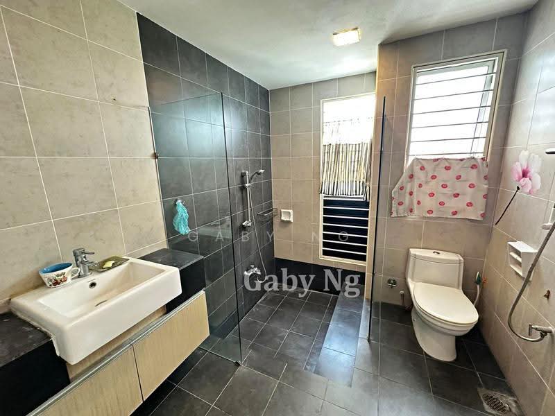 2.5-storey Terraced House for Sale in Taman Oasis (Cheras) - Gaby Ng - Bathroom - PropertyGuru.com.my