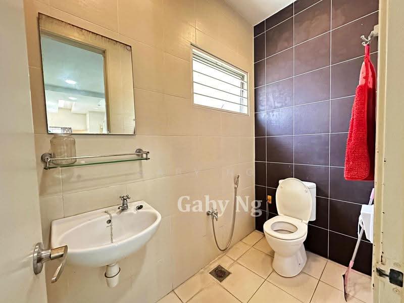 2.5-storey Terraced House for Sale in Taman Oasis (Cheras) - Gaby Ng - Bathroom - PropertyGuru.com.my