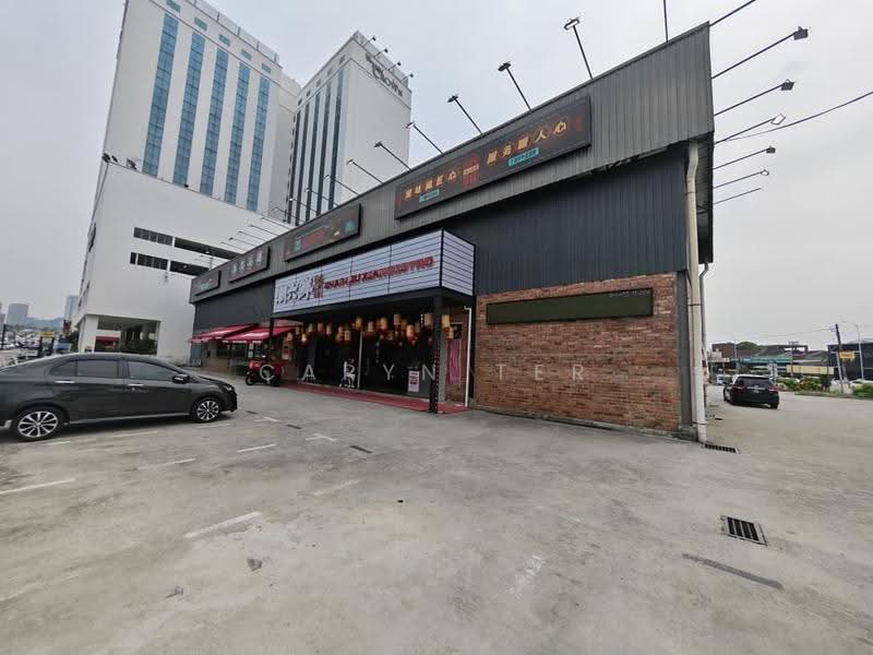 Shop for Rent in Johor Bahru (Johor) - Caryn Ter - Exterior - PropertyGuru.com.my