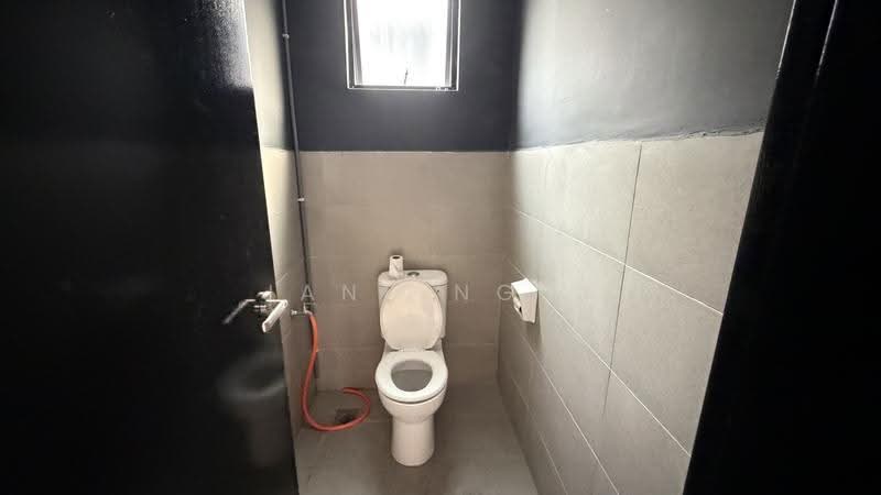 Kedai untuk Disewa di Austin Crest (Johor Bahru) - Jane Ngoi - Bathroom - PropertyGuru.com.my