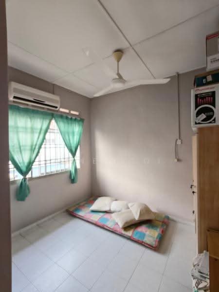 Rumah Teres 2-Tingkat untuk Dijual di Kota Masai (Pasir Gudang) - Jane Ngoi - Bedroom - PropertyGuru.com.my