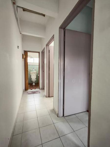 Rumah Teres 2-Tingkat untuk Dijual di Kota Masai (Pasir Gudang) - Jane Ngoi - Corridor - PropertyGuru.com.my