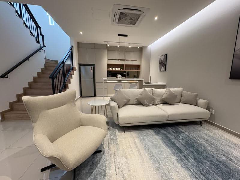 3-storey Terraced House for Sale in Kawasan Perumahan Sungai Emas (Batu Ferringhi) - Lynn Teng - Living Room - PropertyGuru.com.my